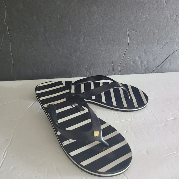 Kate Spade black/white flip flop sz.7 women's - Picture 1 of 9